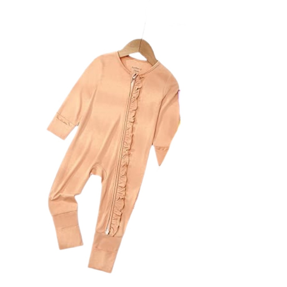 JunNeng Long Sleeve Bamboo Ruffle Convertible Sleeper - 9-12M